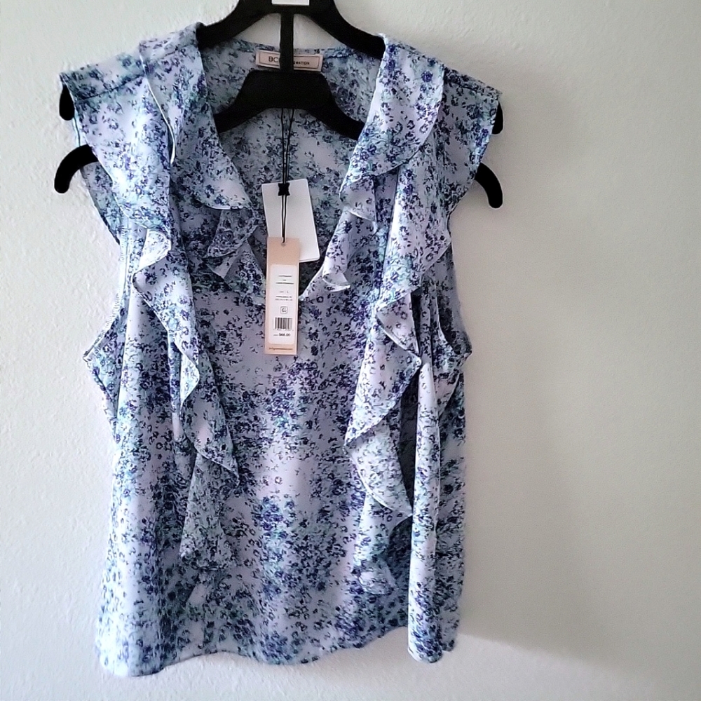 BCBGeneration Flutter Sleeve Ruffle Trim Top - Picture 3 of 10